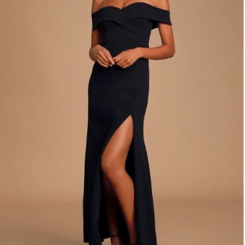 Lulu's Song of Love Black Off shoulder maxi dress Small NWT $110